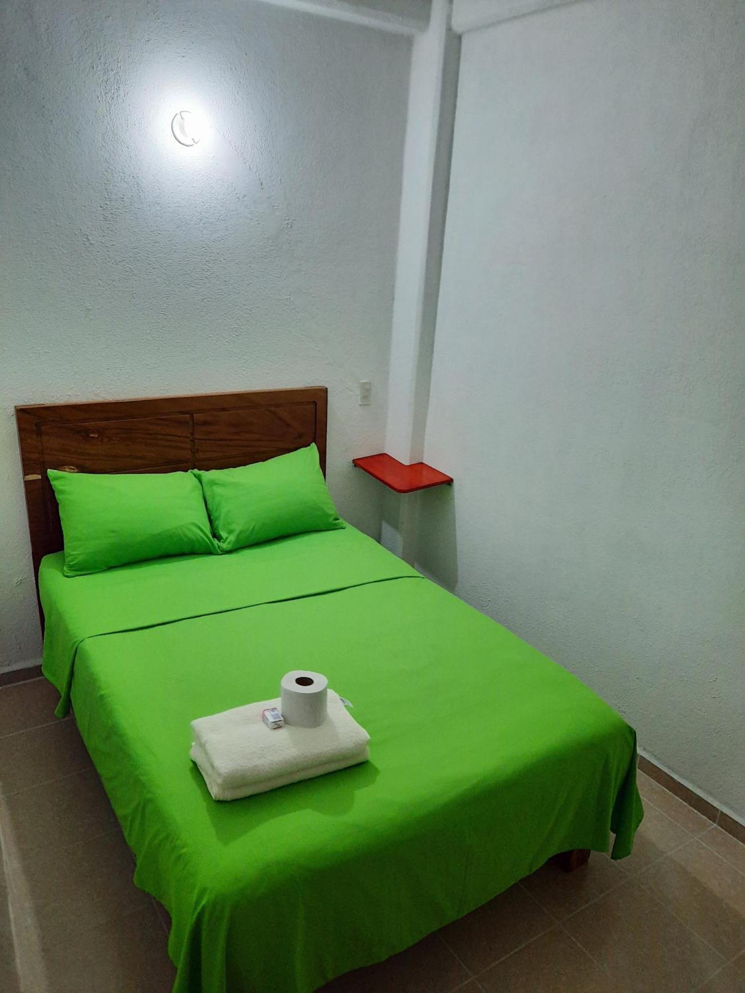 Cataviento Hotel Tecoanapa Quarto foto